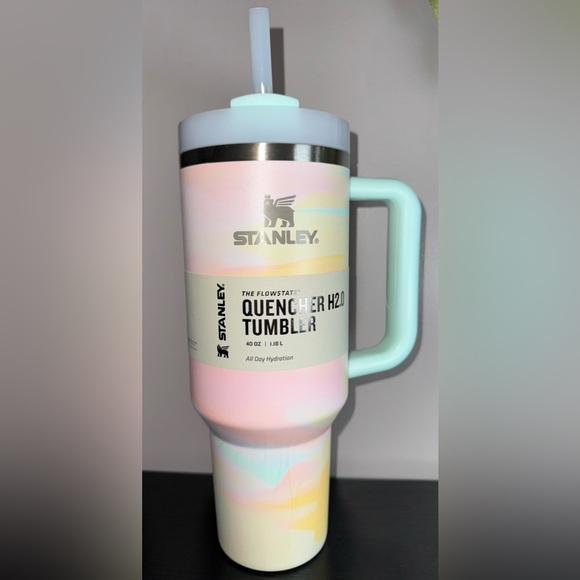 *SOLD* Stanley The Clean Slate Warm Serene Brushstrokes 40 oz Quencher Tumbler - Picture 9 of 12